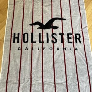 NEW Hollister Beach Towel (Turns into Bag)